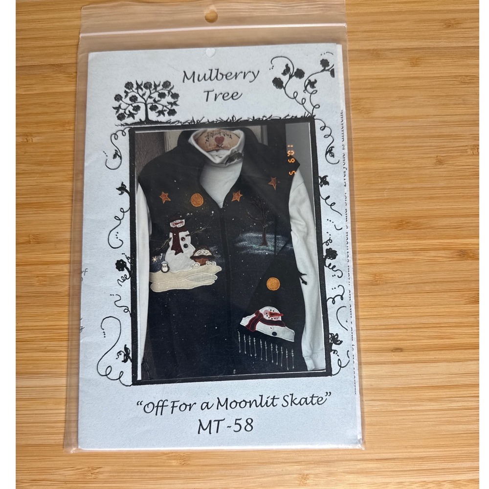 Mulberry Tree Sewing Pattern White‎ Off For a Moonlit Skate Snowman Applique